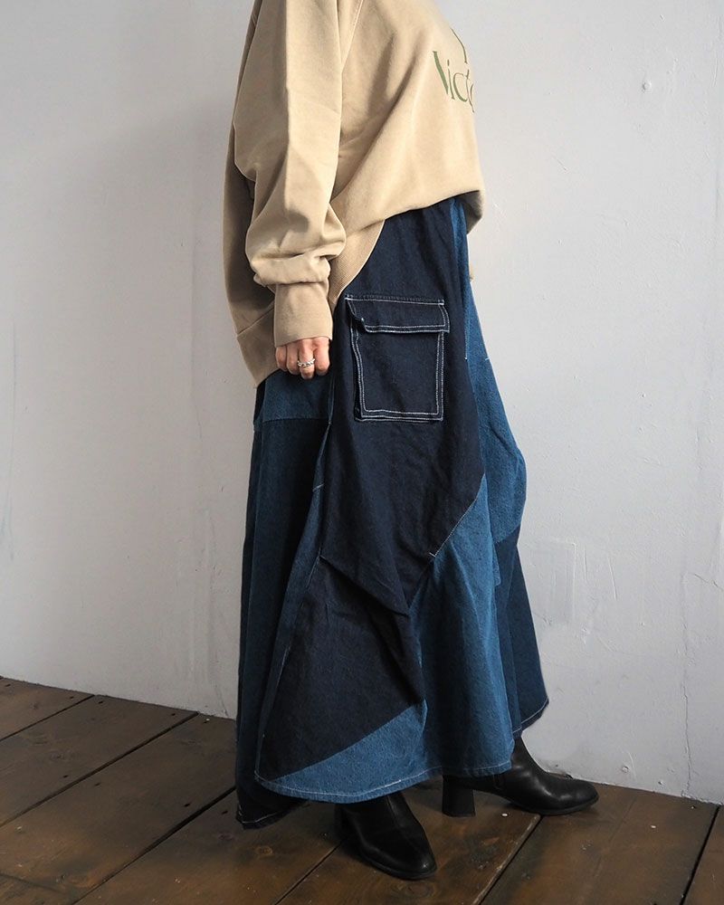 アシンメトリーリメイク風デニムスカート 配色デザイン ウエストゴム 調整紐付き ポケット付き カジュアル ロングスカート