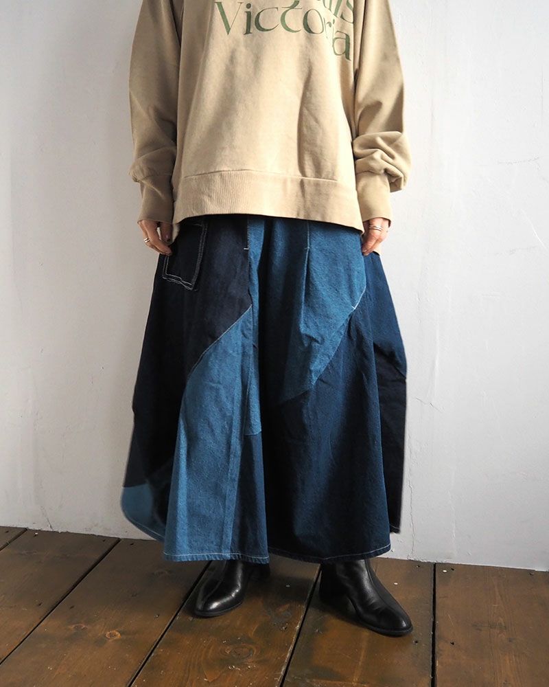 アシンメトリーリメイク風デニムスカート 配色デザイン ウエストゴム 調整紐付き ポケット付き カジュアル ロングスカート