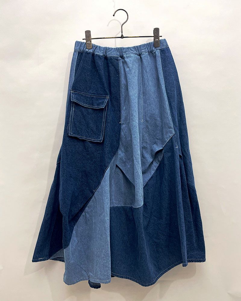 アシンメトリーリメイク風デニムスカート 配色デザイン ウエストゴム 調整紐付き ポケット付き カジュアル ロングスカート