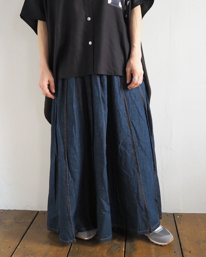 デニムスカート プリーツ入り 上品シルエット ウエストゴム 着回し抜群 大人カジュアル オールシーズン対応