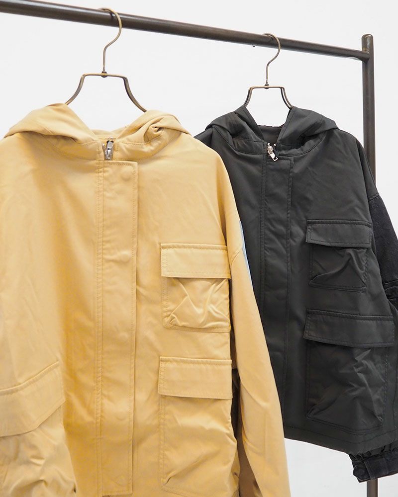 デニム×異素材ドッキングマウンテンパーカー
