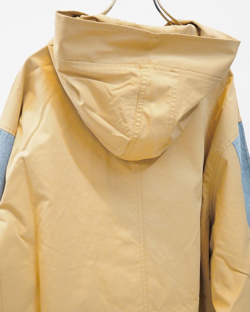 デニム×異素材ドッキングマウンテンパーカー