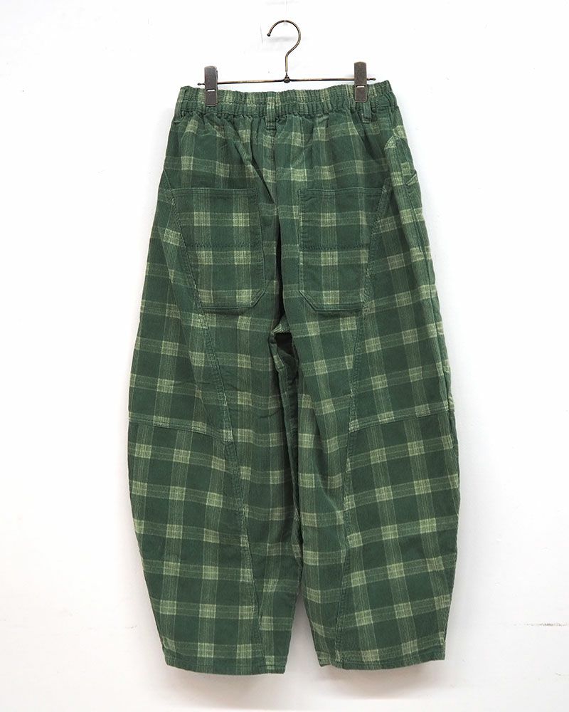 コーデュロイ素材のゆったりボールパンツ レディース ワイドシルエット イージーパンツ チェック柄 秋冬カジュアルコーデ